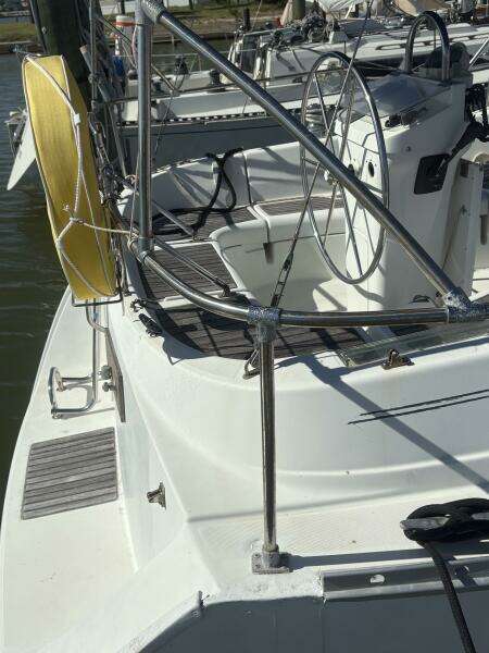 Cricket 33ft Beneteau Yacht For Sale