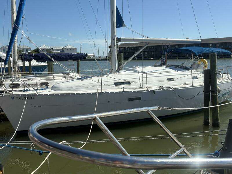 Cricket 33ft Beneteau Yacht For Sale