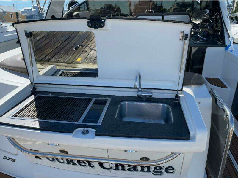Pocket Change  37ft Sea Ray Yacht For Sale