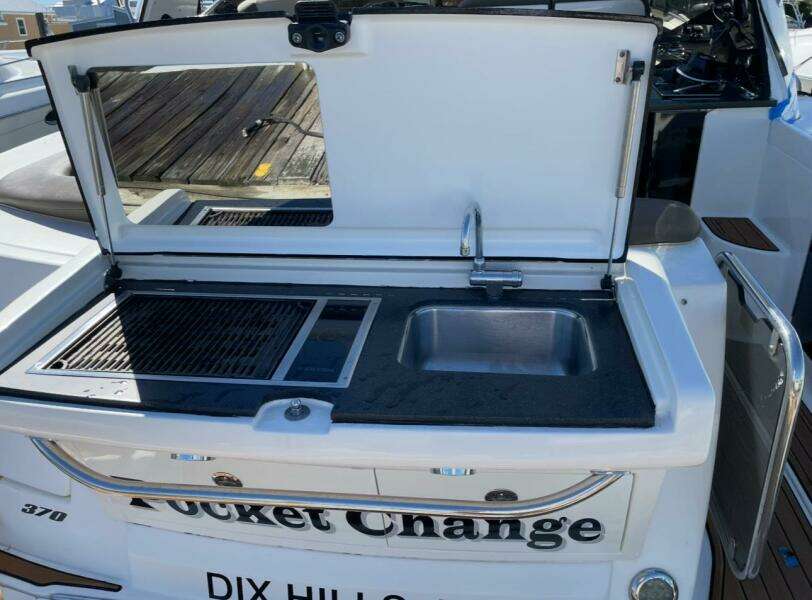 Pocket Change  37ft Sea Ray Yacht For Sale