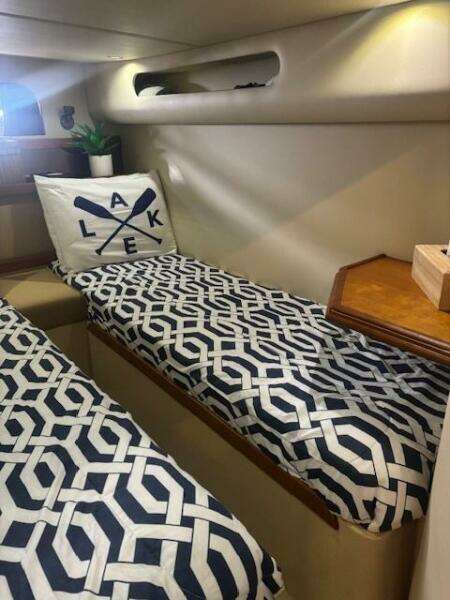 38ft Cruisers Yachts Yacht For Sale