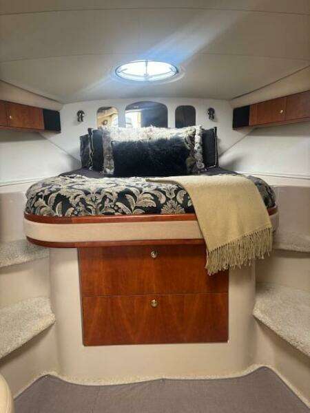 38ft Cruisers Yachts Yacht For Sale
