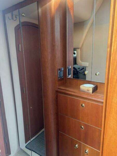 38ft Cruisers Yachts Yacht For Sale