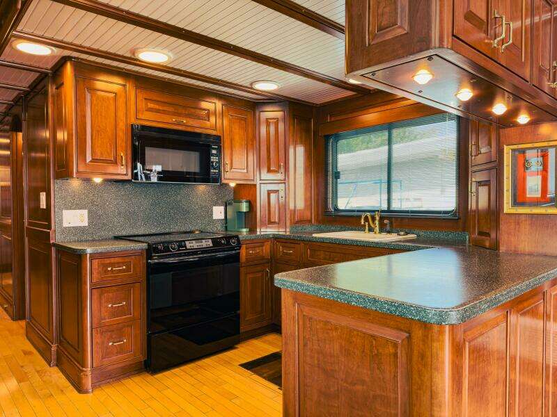 72ft Trawler Yacht For Sale