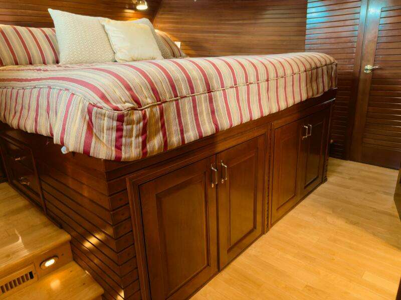 72ft Trawler Yacht For Sale