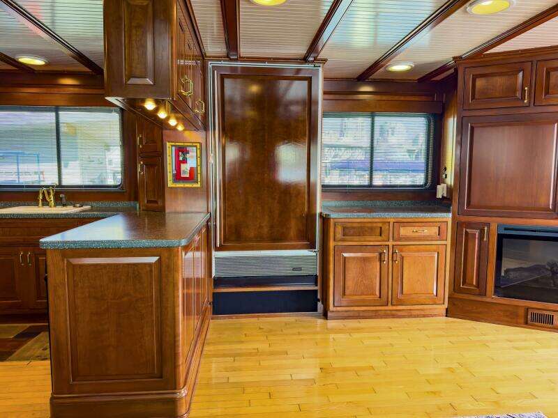 72ft Trawler Yacht For Sale