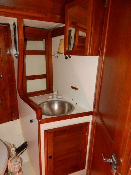 Sandpiper 37ft Tartan Yacht For Sale