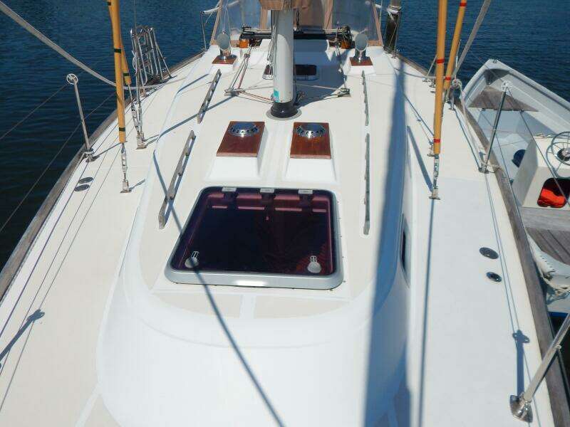 Sandpiper 37ft Tartan Yacht For Sale