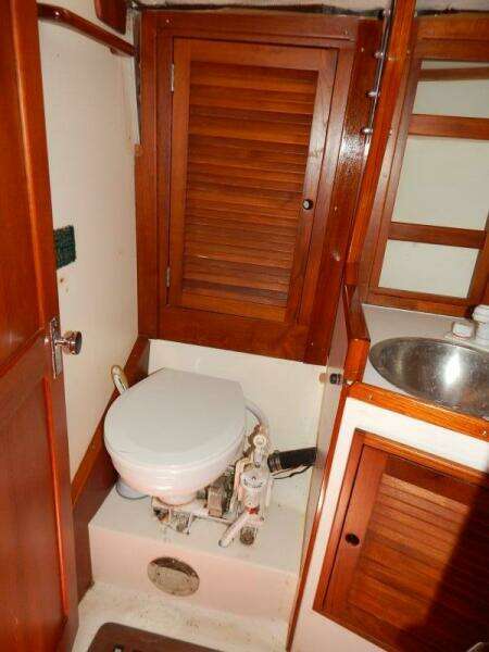 Sandpiper 37ft Tartan Yacht For Sale