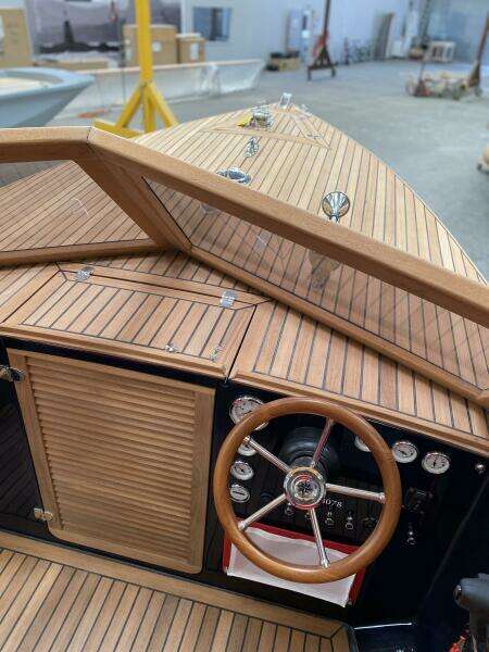 24ft Black Pepper Yacht For Sale