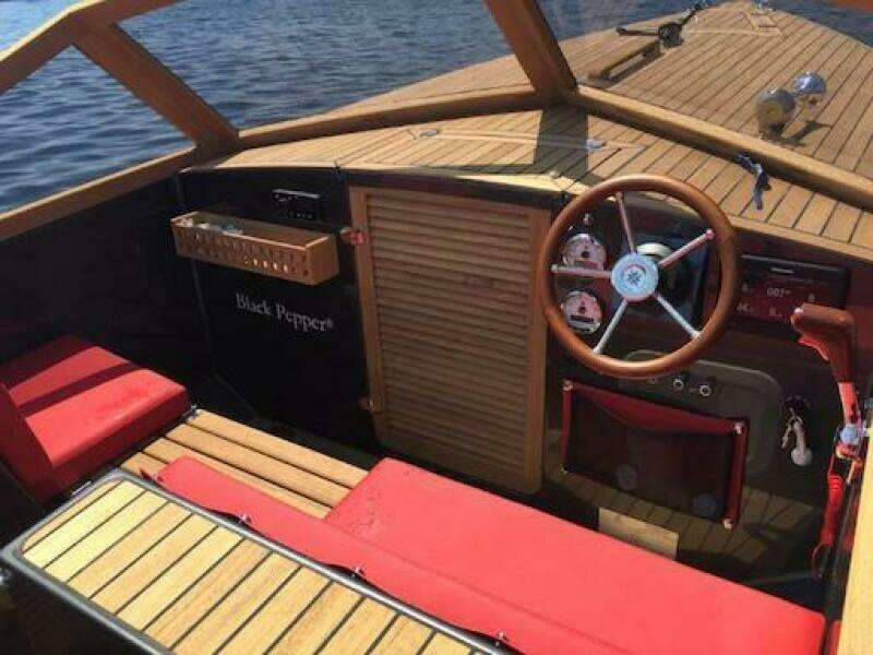 24ft Black Pepper Yacht For Sale