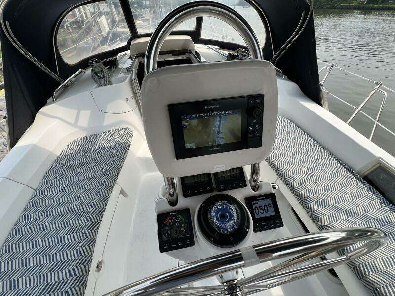 41ft Hunter Yacht For Sale