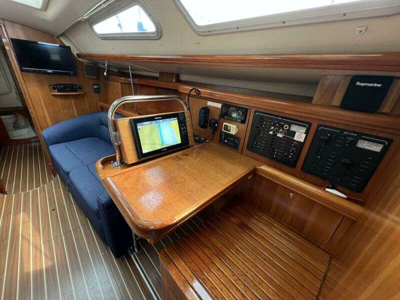 41ft Hunter Yacht For Sale