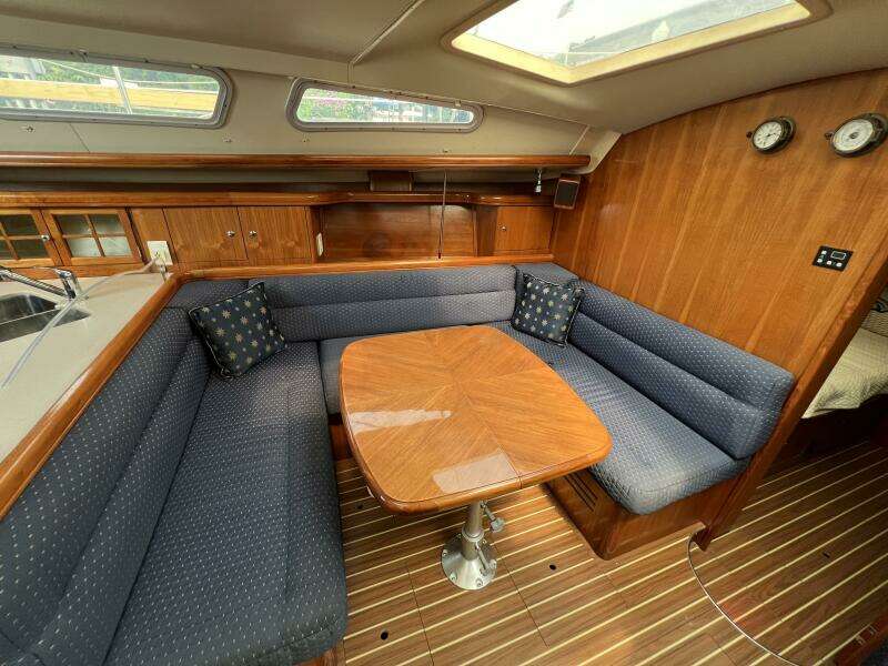 41ft Hunter Yacht For Sale