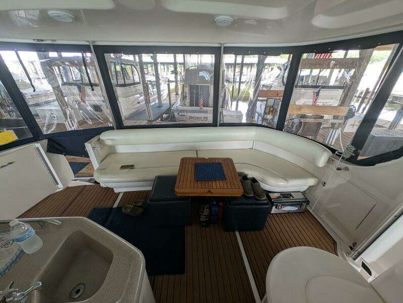 39ft Sea Ray Yacht For Sale