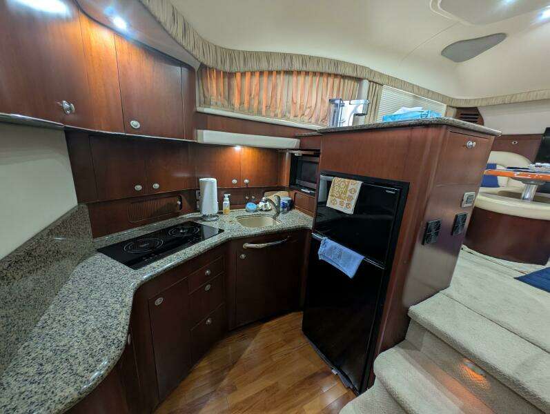 39ft Sea Ray Yacht For Sale