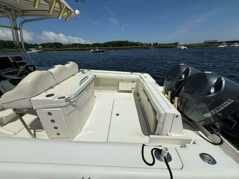 33ft Hydra Sports Yacht For Sale