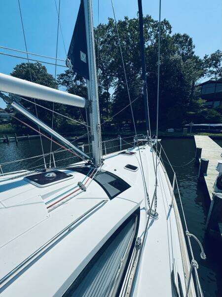 Bluefin 45ft Jeanneau Yacht For Sale