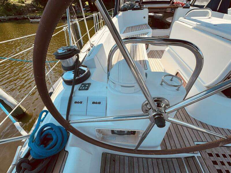 Bluefin 45ft Jeanneau Yacht For Sale