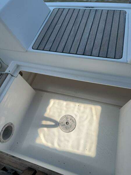 Bluefin 45ft Jeanneau Yacht For Sale