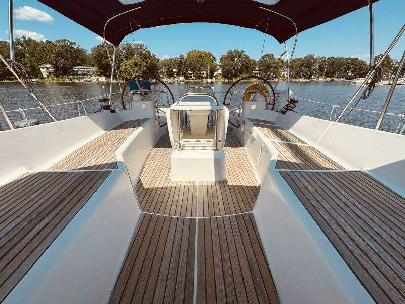 Bluefin 45ft Jeanneau Yacht For Sale