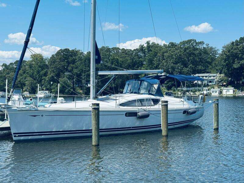 Bluefin 45ft Jeanneau Yacht For Sale