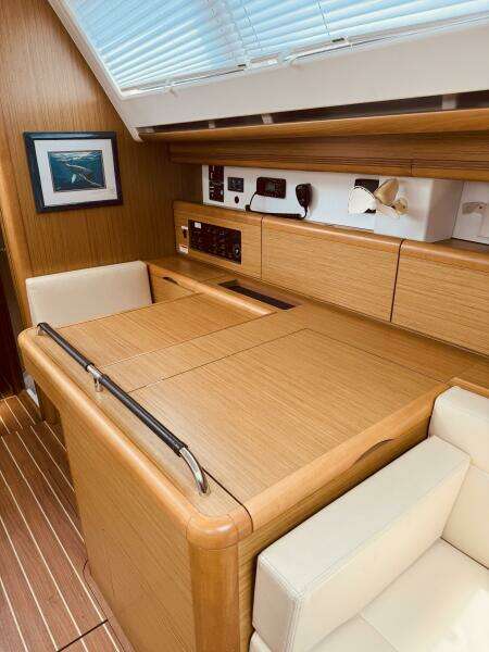 Bluefin 45ft Jeanneau Yacht For Sale