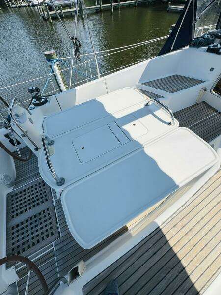 Bluefin 45ft Jeanneau Yacht For Sale