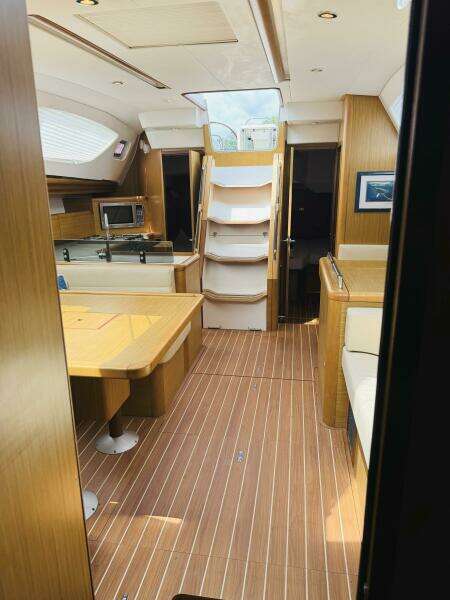 Bluefin 45ft Jeanneau Yacht For Sale
