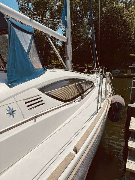 Bluefin 45ft Jeanneau Yacht For Sale