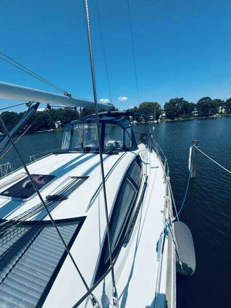 Bluefin 45ft Jeanneau Yacht For Sale