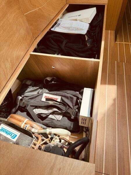Bluefin 45ft Jeanneau Yacht For Sale