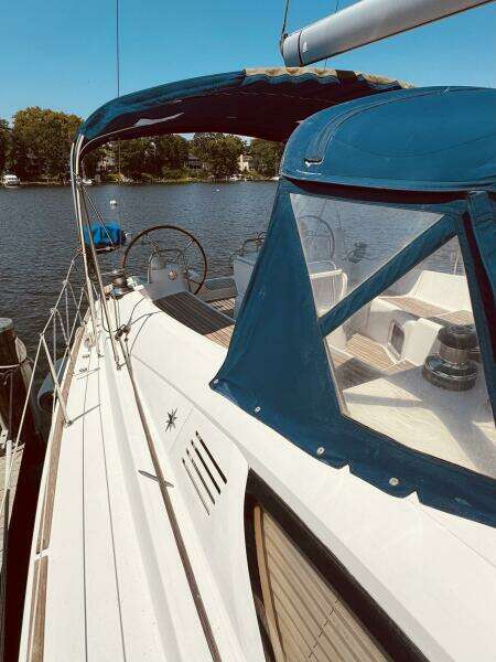 Bluefin 45ft Jeanneau Yacht For Sale