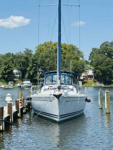 Bluefin 45ft Jeanneau Yacht For Sale