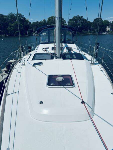 Bluefin 45ft Jeanneau Yacht For Sale