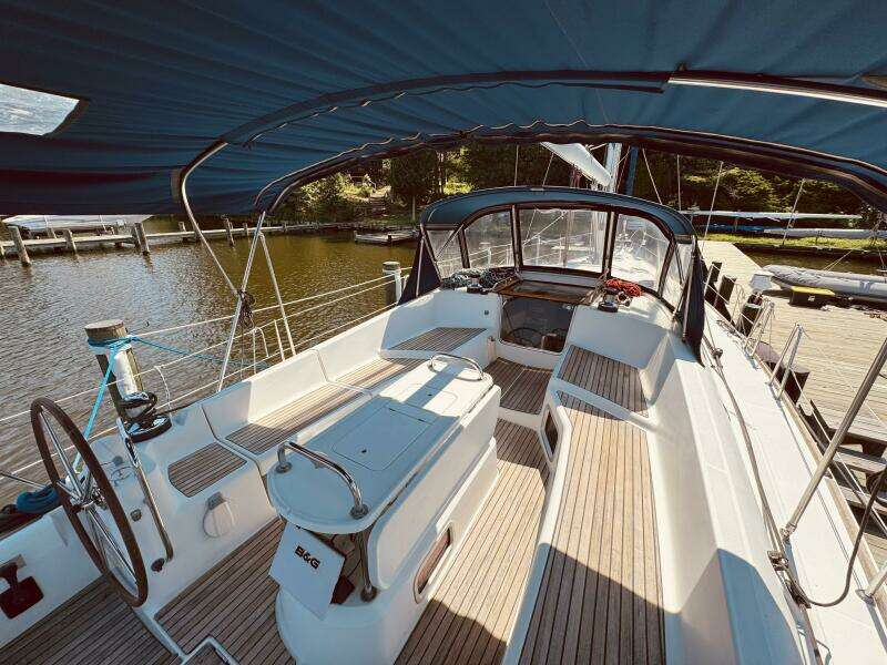 Bluefin 45ft Jeanneau Yacht For Sale