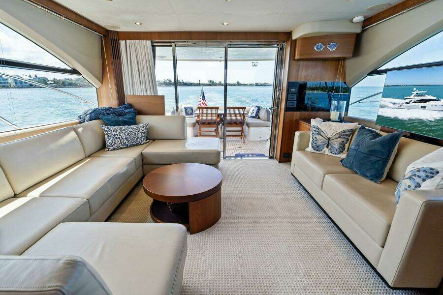 2015 Princess F60 - Salon