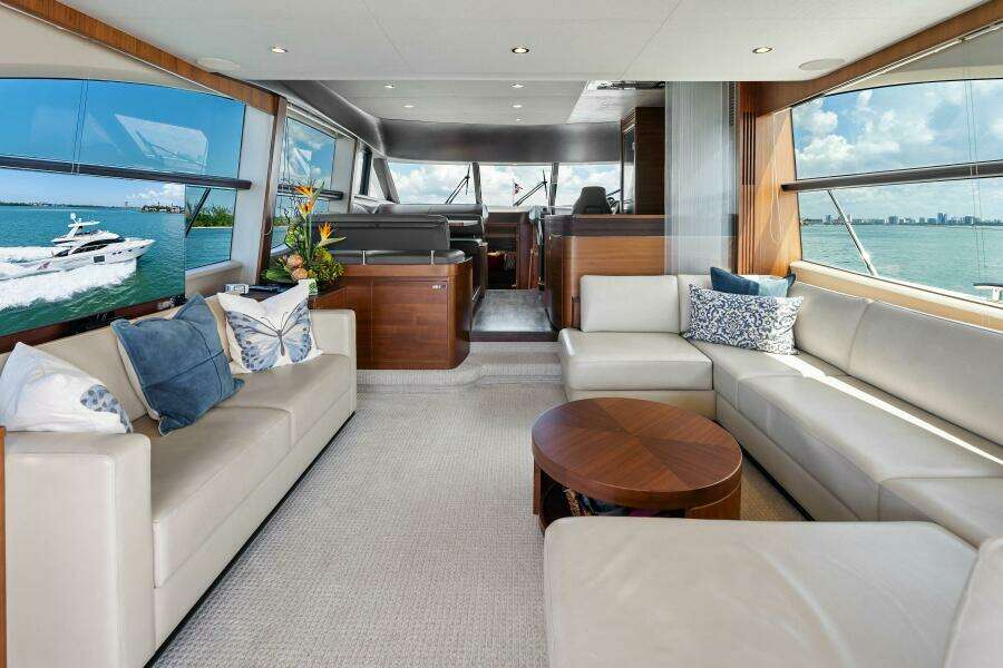 2015 Princess F60 - Salon