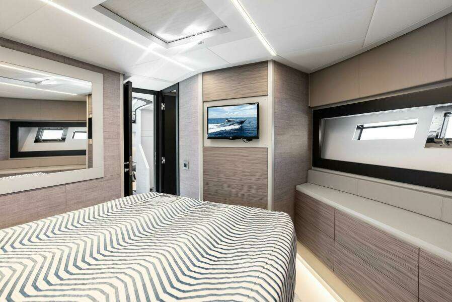 Ferretti Pershing Trade 60ft Pershing Yacht For Sale