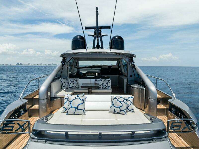 Ferretti Pershing Trade 60ft Pershing Yacht For Sale