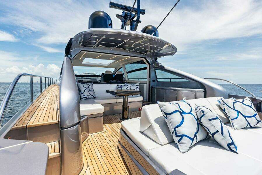 Ferretti Pershing Trade 60ft Pershing Yacht For Sale