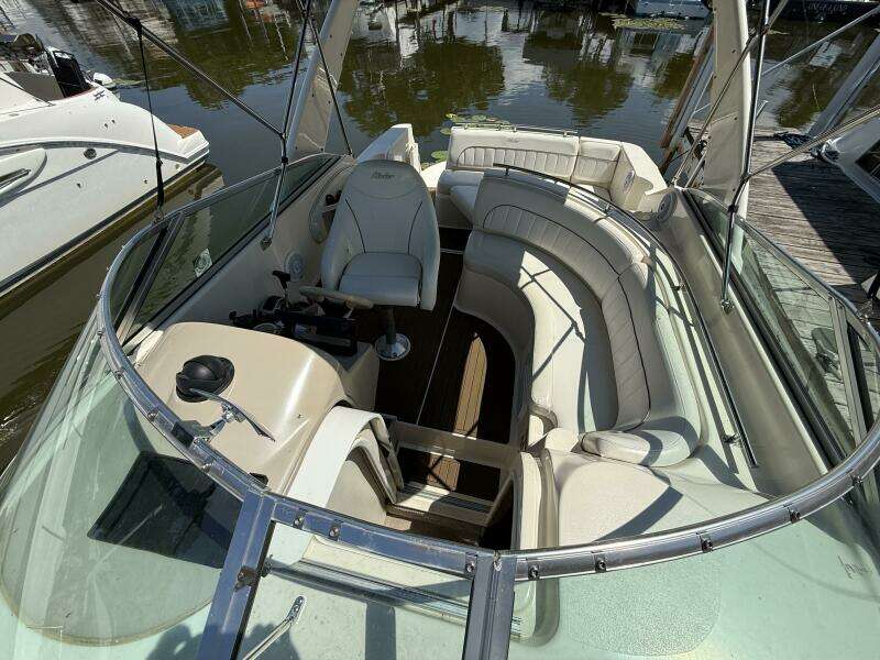 Pullin J s 27ft Rinker Yacht For Sale