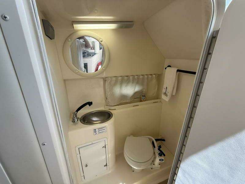 Pullin J s 27ft Rinker Yacht For Sale