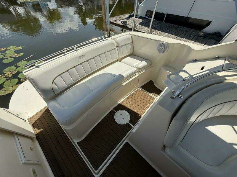 Pullin J s 27ft Rinker Yacht For Sale