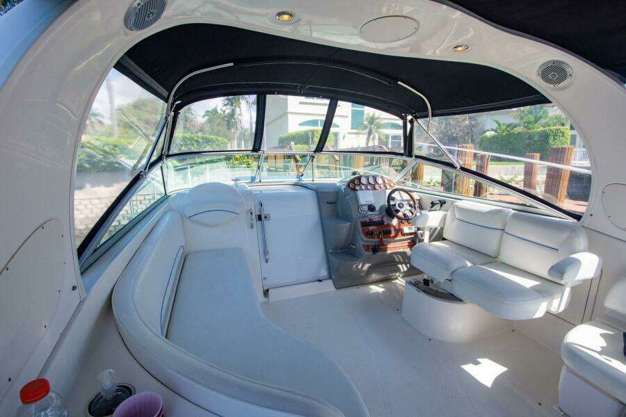 Bombacho 34ft Bayliner Yacht For Sale