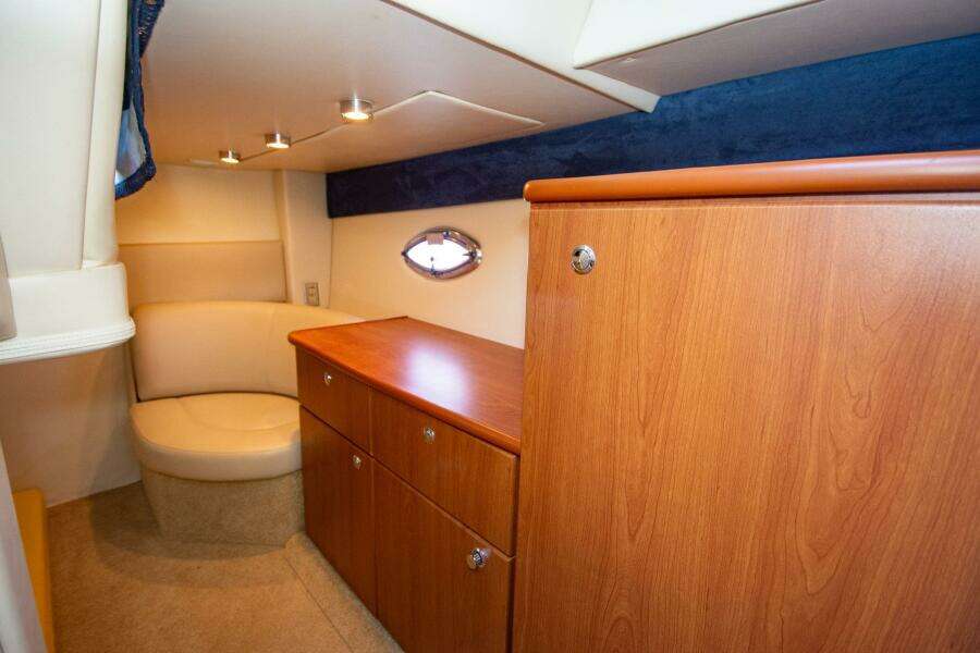 Bombacho 34ft Bayliner Yacht For Sale