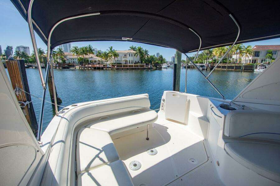 Bombacho 34ft Bayliner Yacht For Sale
