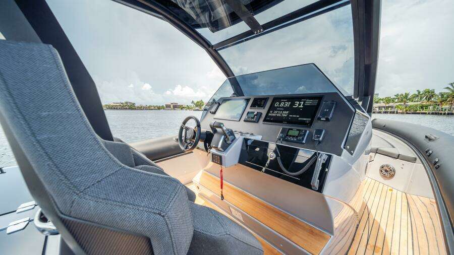 38ft Skipper Yacht For Sale