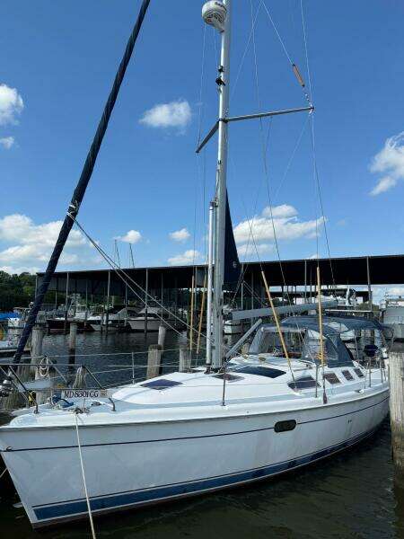 Grace 38ft Hunter Yacht For Sale