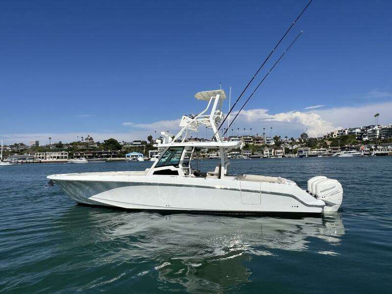 2018 Boston Whaler 38 Outrage - M22